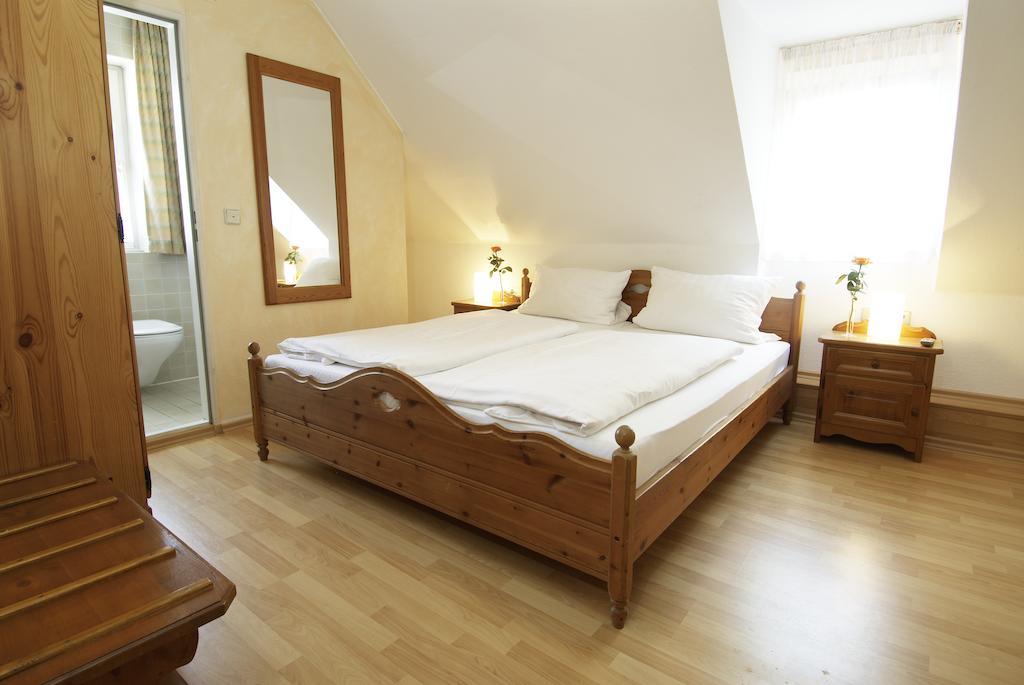 Hotel Regina Zirndorf Zimmer foto